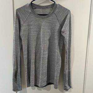 Lululemon swiftly tech long sleeve shirt